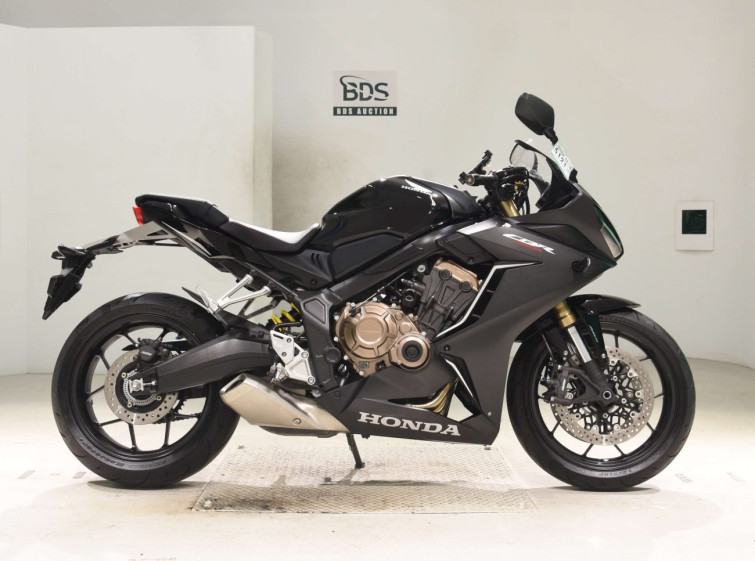 Мотоцикл Honda CB650R с пробегом 16019 km