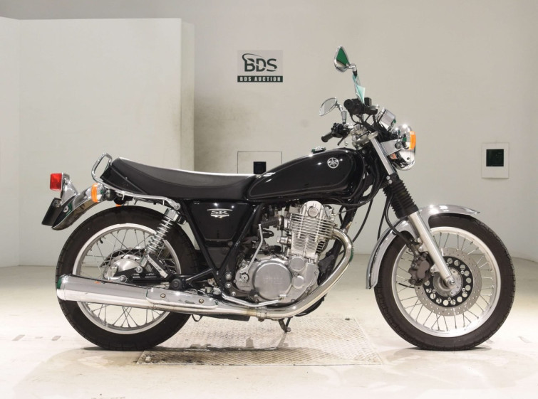 Мотоцикл Yamaha SR400 з пробігом 11794 km