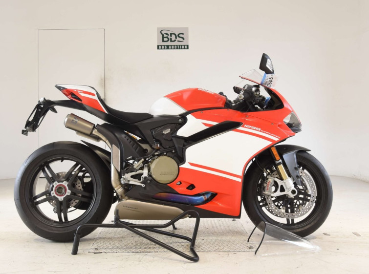 Мотоцикл Ducati 1299 PANIGALE з пробігом 4 km