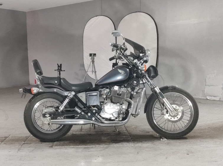 Мотоцикл Honda REBEL CMX250 с пробегом 870 km