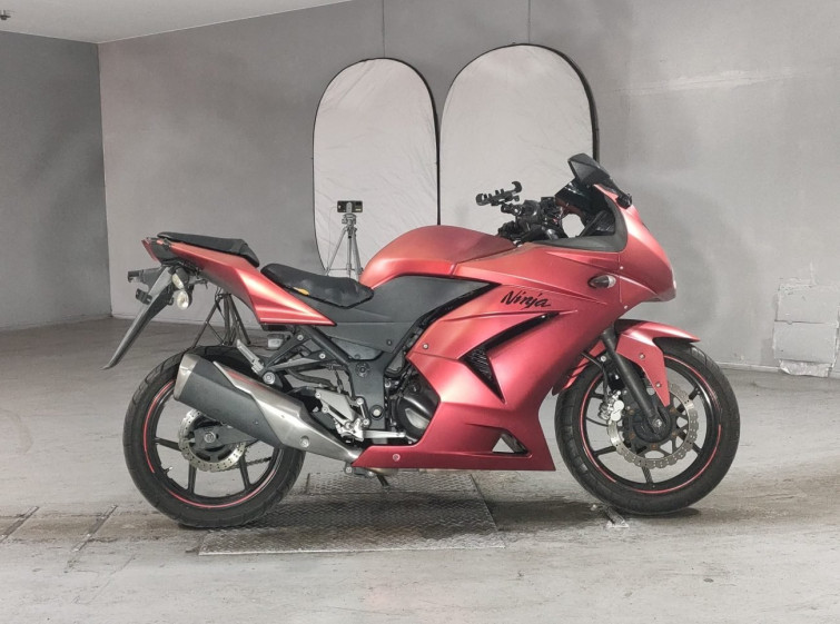 Мотоцикл Kawasaki NINJA250R з пробігом 35242 km