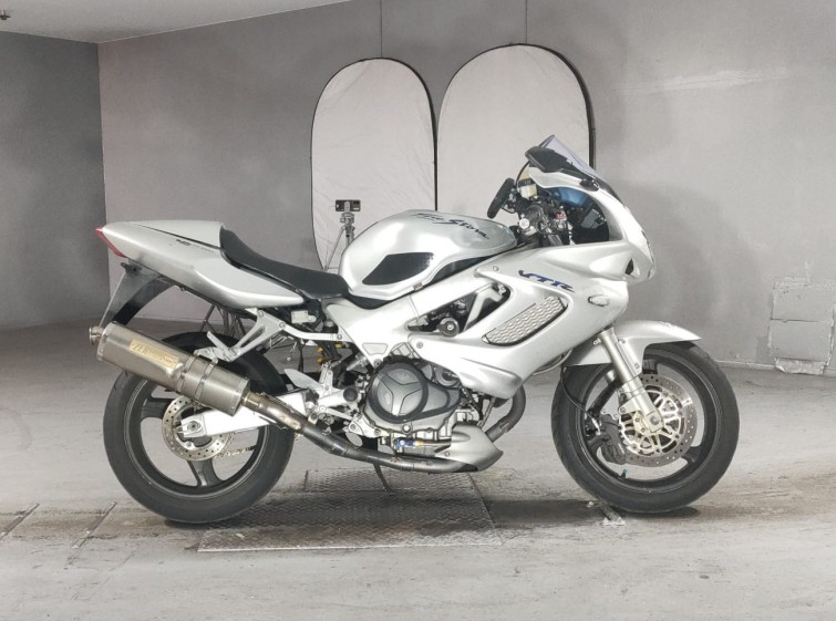Мотоцикл Honda VTR1000F с пробегом 51298 km