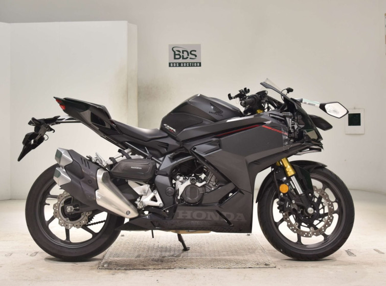 Мотоцикл Honda CBR250RRA з пробігом 8168 km