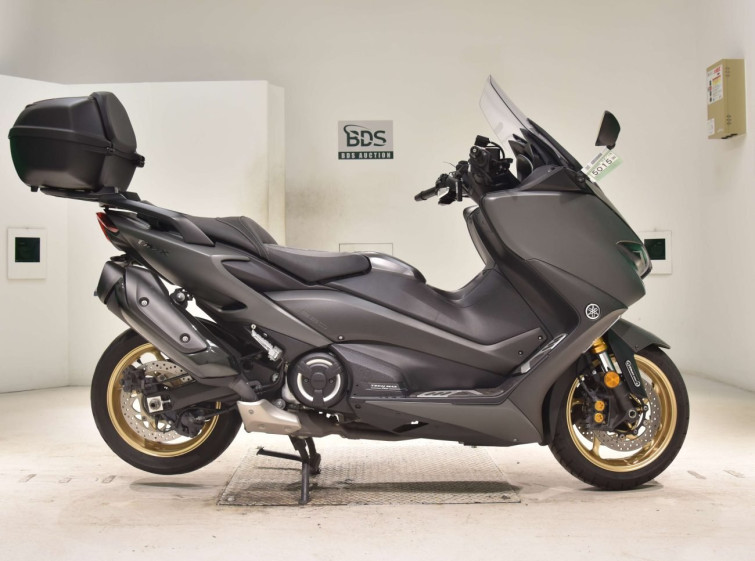 Мотоцикл Yamaha T-MAX560T с пробегом 17087 km