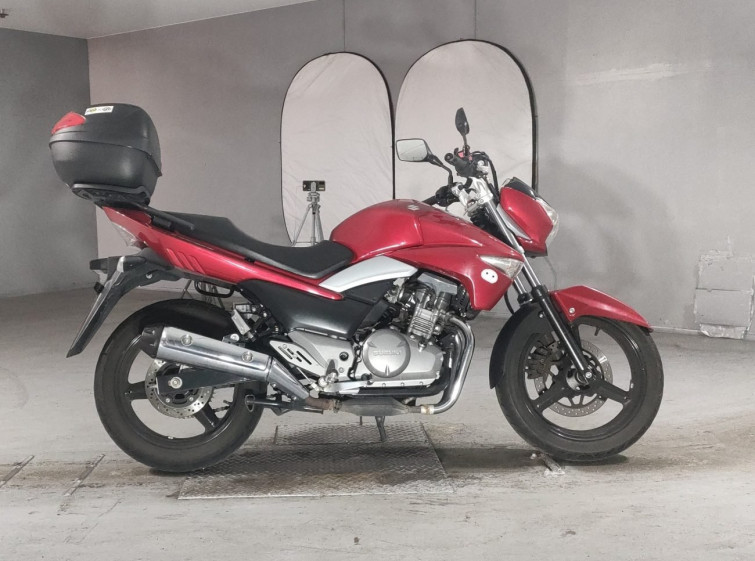 Мотоцикл Suzuki GSR250 с пробегом 29643 km