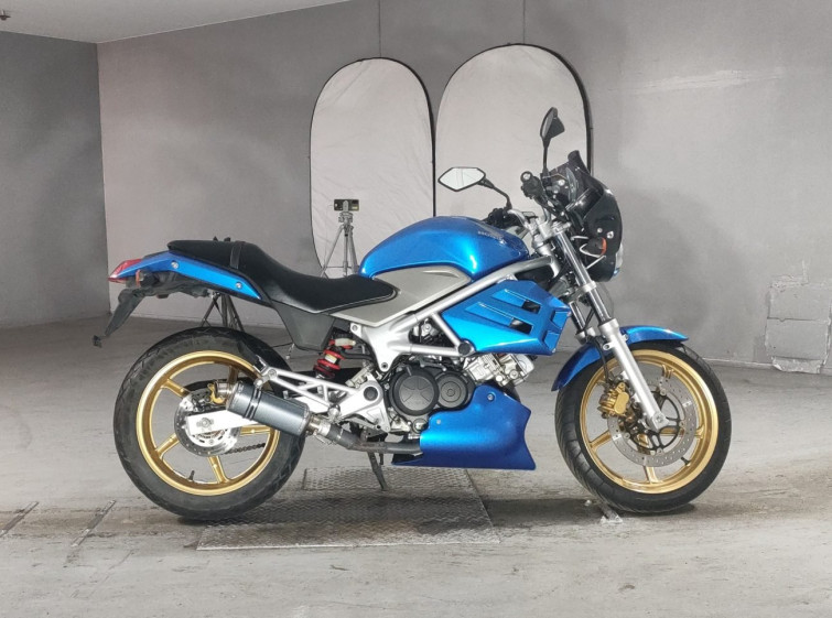 Мотоцикл Honda VTR250 с пробегом 12792 km