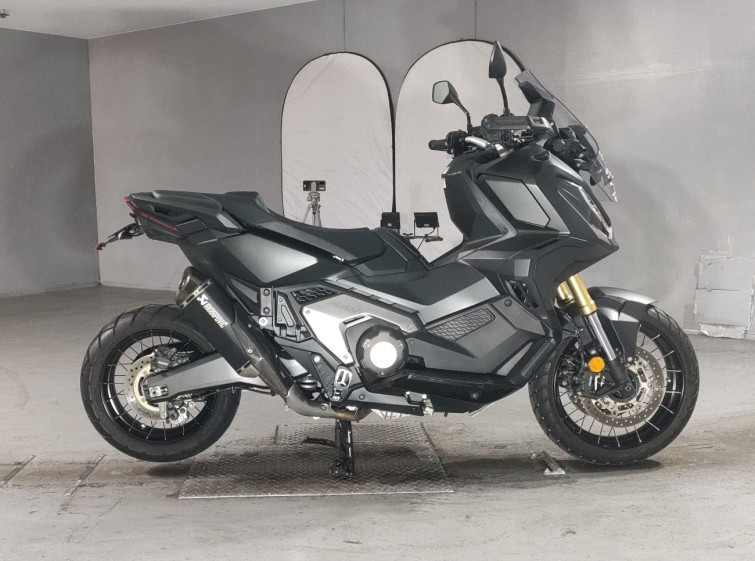 Мотоцикл Honda X-ADV750 з пробігом 482 km