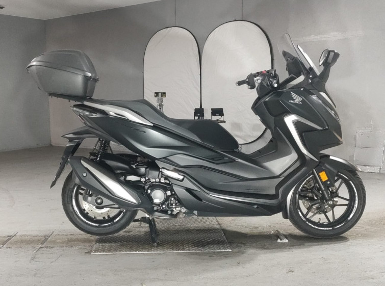 Мотоцикл Honda FORZA с пробегом 15891 km