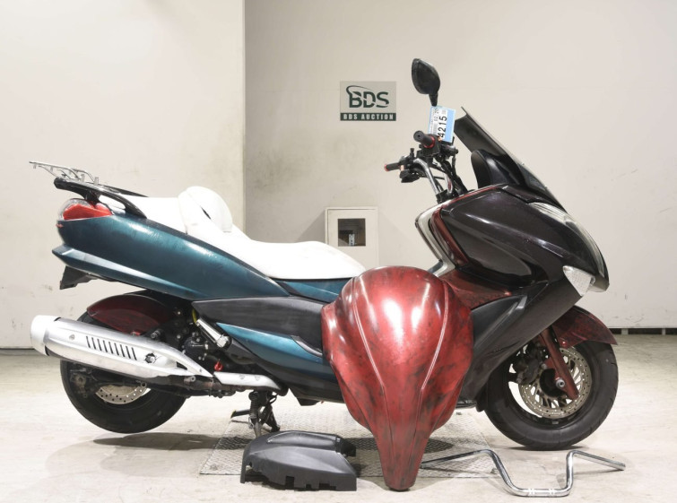 Мотоцикл Yamaha MAJESTY 250 с пробегом 25088 km