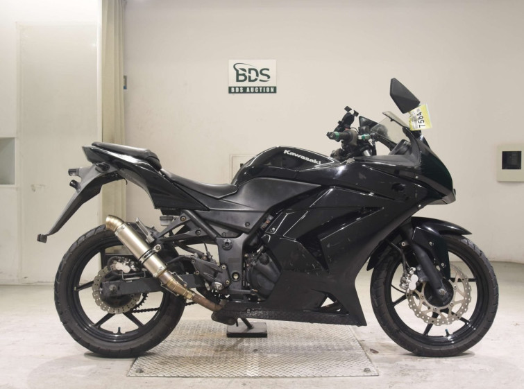 Мотоцикл Kawasaki NINJA250R з пробігом 31547 km