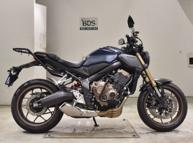 Мотоцикл Honda CB650R с пробегом 9243 km