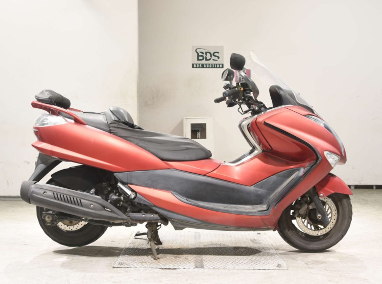 Мотоцикл Yamaha MAJESTY 250 с пробегом 82718 km