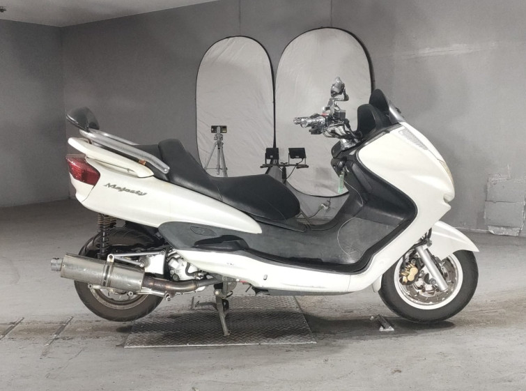 Мотоцикл Yamaha MAJESTY 250C с пробегом 79733 km