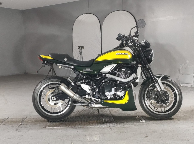 Мотоцикл Kawasaki Z900RS с пробегом 2552 km