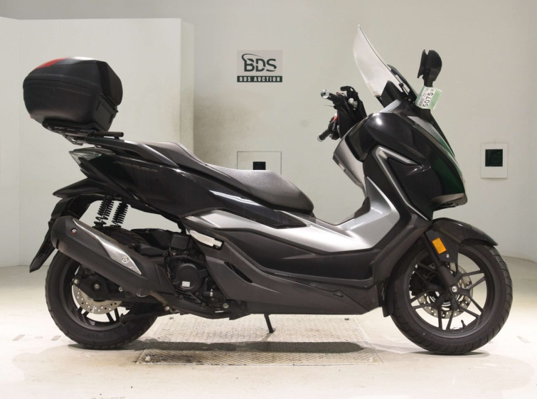 Мотоцикл Honda FORZA з пробігом 9844 km