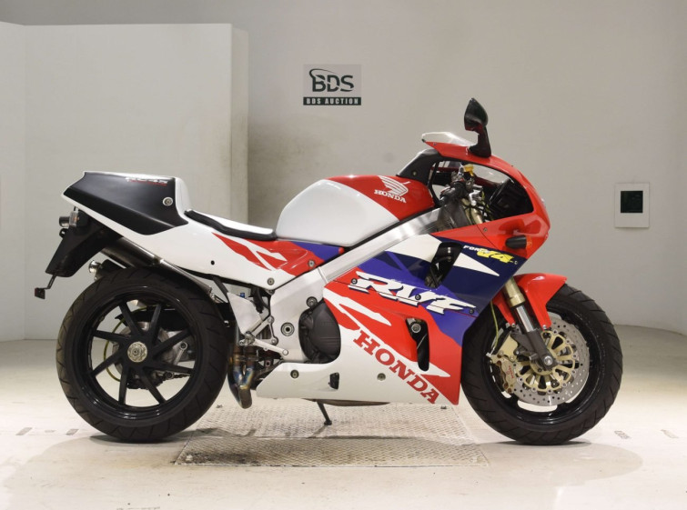 Мотоцикл Honda RVF750 с пробегом 14015 km