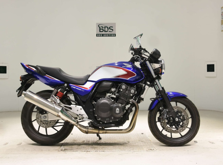 Мотоцикл Honda CB400SFA с пробегом 685 km