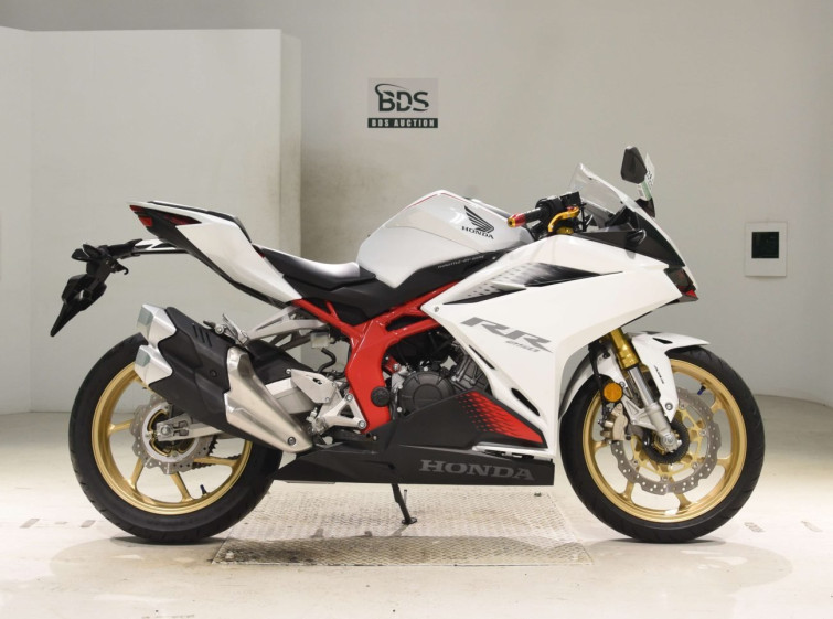 Мотоцикл Honda CBR250RRA з пробігом 1645 km