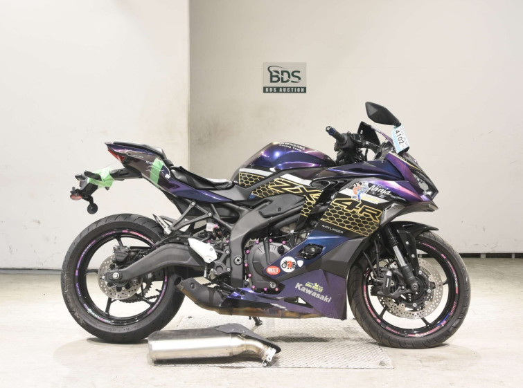 Мотоцикл Kawasaki ZX-4R SE с пробегом 24950 km