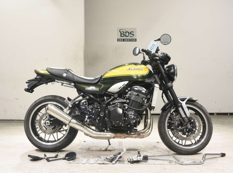 Мотоцикл Kawasaki Z900RS с пробегом 5360 km