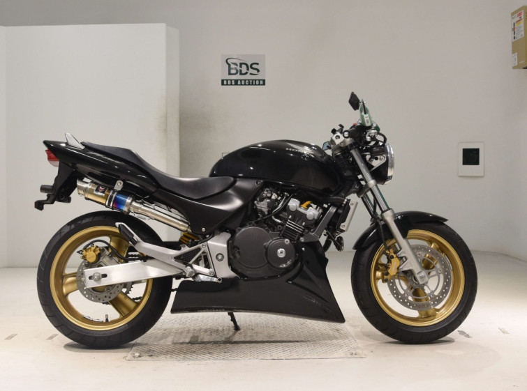 Мотоцикл Honda HORNET CB250F с пробегом 4046 km