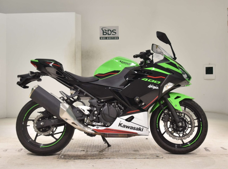 Мотоцикл Kawasaki NINJA400 з пробігом 5540 km