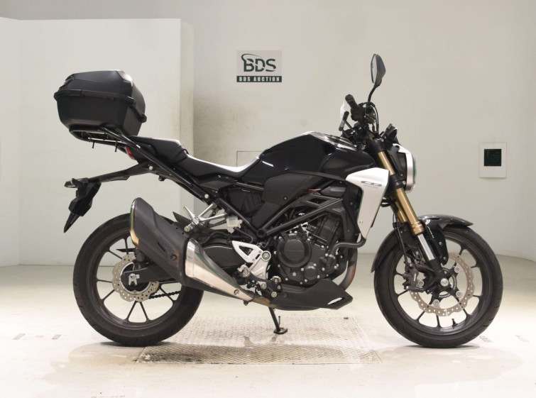 Мотоцикл Honda CB250R с пробегом 18813 km