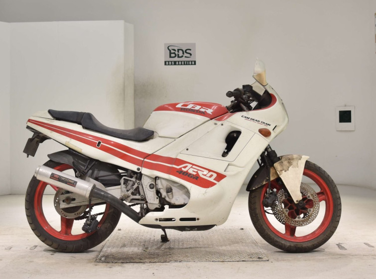 Мотоцикл Honda CBR400R з пробігом 17937 km