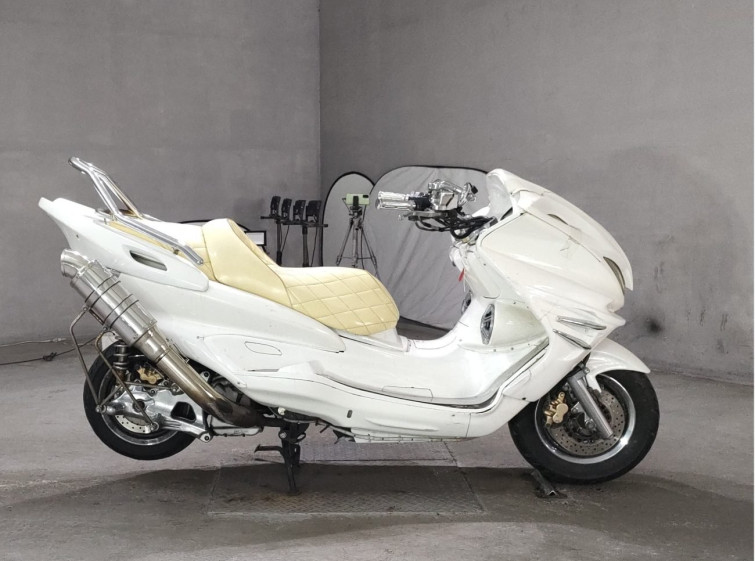 Мотоцикл Yamaha MAJESTY 250 с пробегом 37953 km