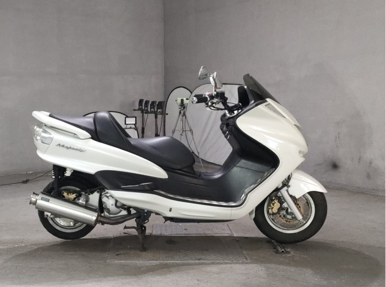 Мотоцикл Yamaha MAJESTY 250C с пробегом 18586 km