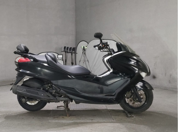 Мотоцикл Yamaha MAJESTY 250 с пробегом 18810 km