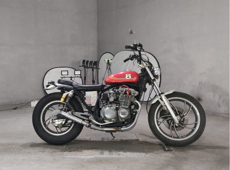 Мотоцикл Yamaha XJ400 з пробігом 6252 km
