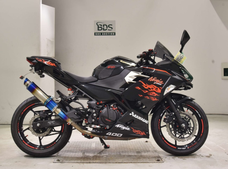 Мотоцикл Kawasaki NINJA400 с пробегом 2966 km
