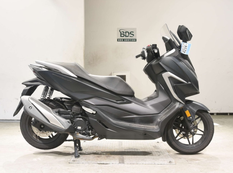 Мотоцикл Honda FORZA с пробегом 22855 km