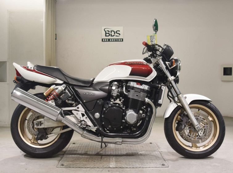 Мотоцикл Honda CB1300SF с пробегом 19016 km