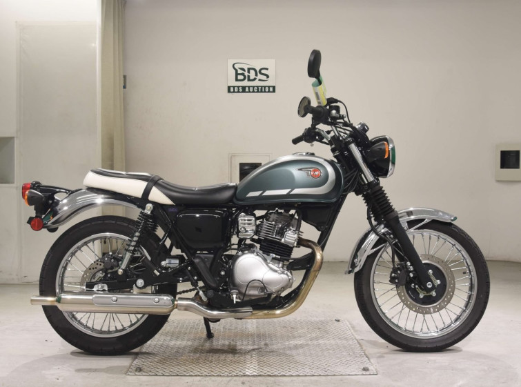 Мотоцикл Kawasaki W230 с пробегом 5468 km