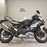 Мотоцикл Kawasaki ZX-4R с пробегом 3262 km