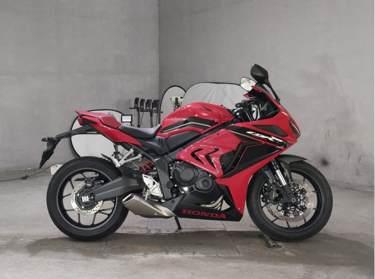 Мотоцикл Honda CBR650R з пробігом 549 km
