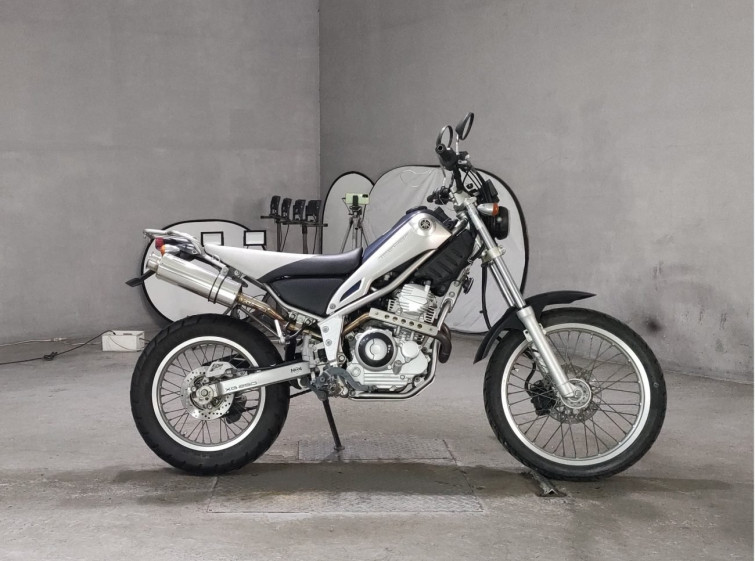 Мотоцикл Yamaha TRICKER с пробегом 11463 km