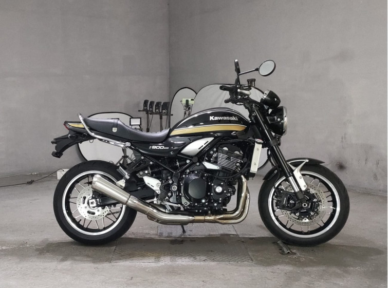 Мотоцикл Kawasaki Z900RS с пробегом 4100 km