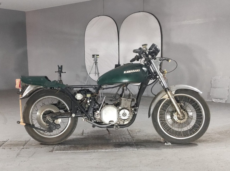 Мотоцикл Kawasaki Z1000 с пробегом 33122 m