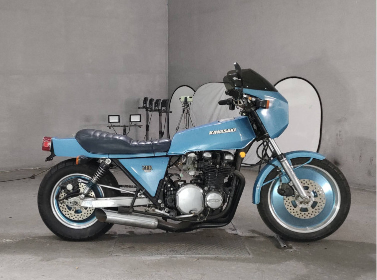 Мотоцикл Kawasaki Z1-R с пробегом 2 m