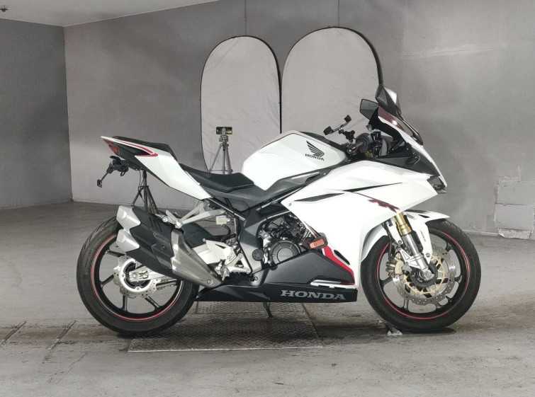 Мотоцикл Honda CBR250RR с пробегом 20599 km
