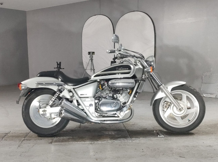 Мотоцикл Honda MAGNA250 с пробегом 28153 km