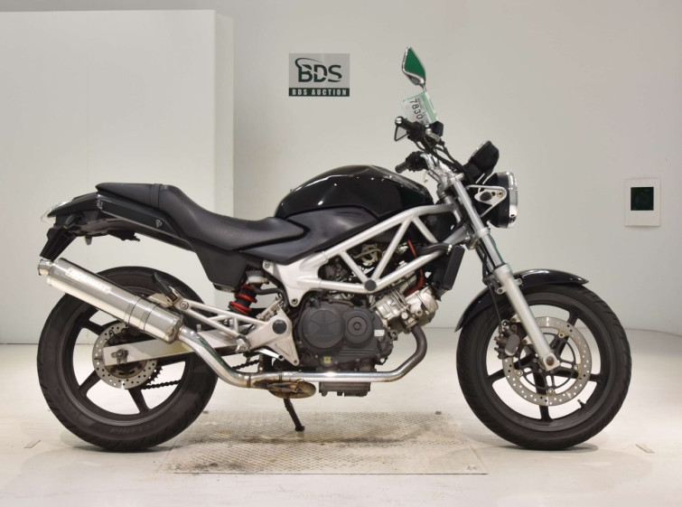 Мотоцикл Honda VTR250 с пробегом 47038 km