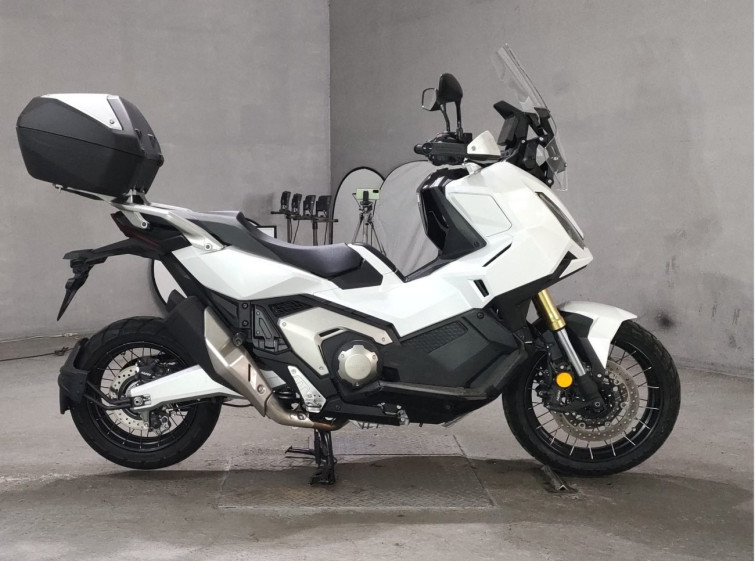 Мотоцикл Honda X-ADV750 с пробегом 1114 km