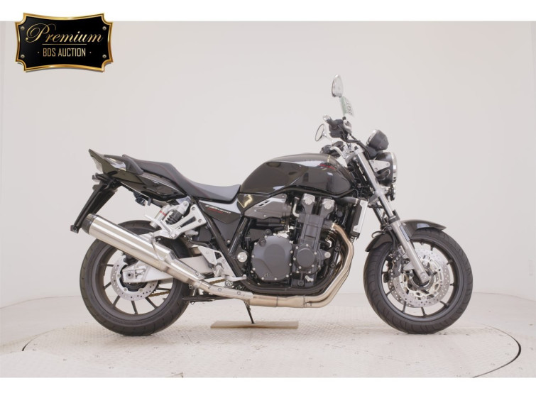 Мотоцикл Honda CB1300SF з пробігом 143 km