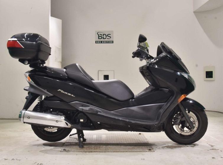 Мотоцикл Honda FORZA Z з пробігом 75058 km