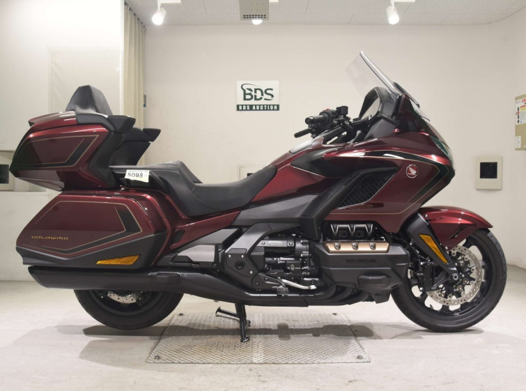 Мотоцикл Honda GL1800 TOUR D с пробегом 84 km