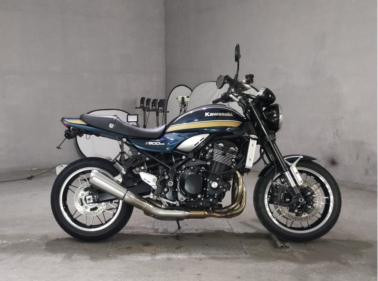 Мотоцикл Kawasaki Z900RS с пробегом 5912 km